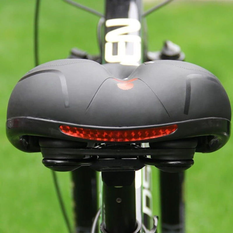ErgoSeat – Comfortabel gevoerd fietszadel met ventilatiezone en reflecterende veiligheidsstrip