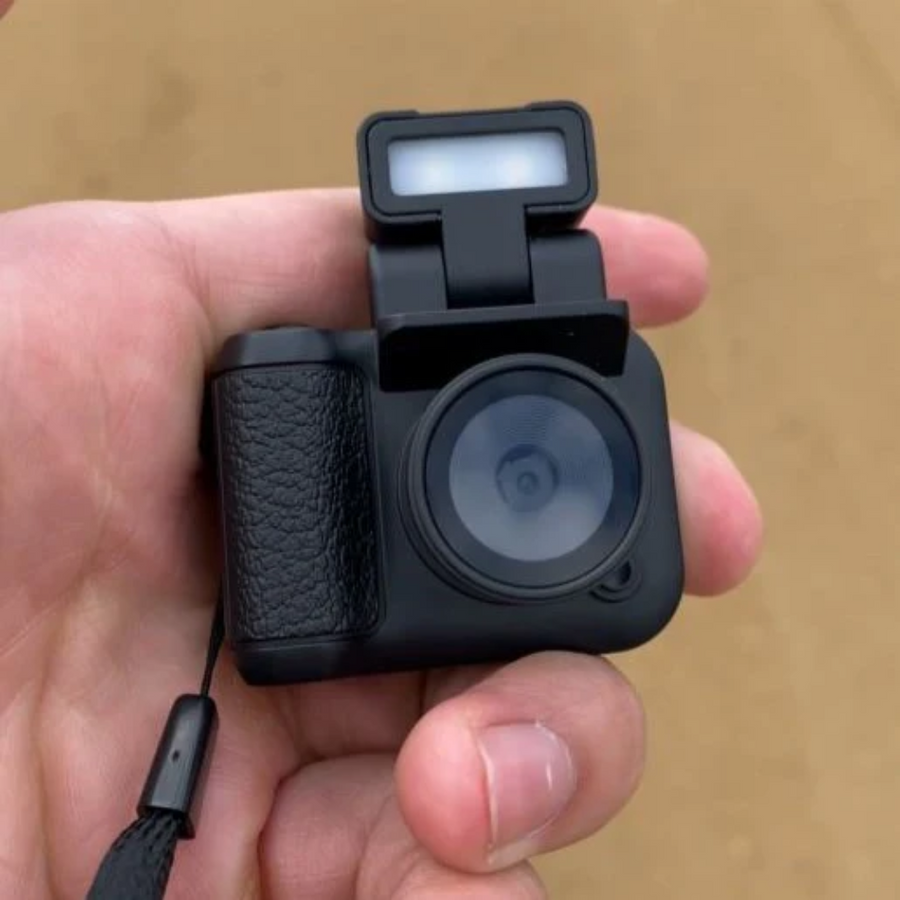 RetroSnap - Vintage-geïnspireerde minicamera voor het vastleggen van tijdloze momenten met moderne technologie