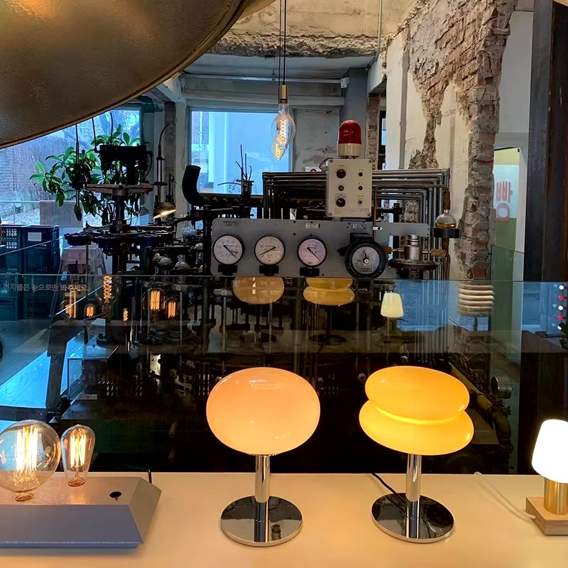 CloudGlow - Retro-geïnspireerde LED-lamp met instelbare lichtintensiteit
