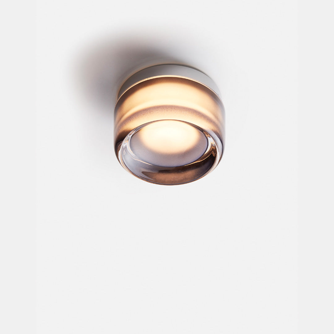 LumiGlow - Strakke moderne wandlamp voor elegante interieurs