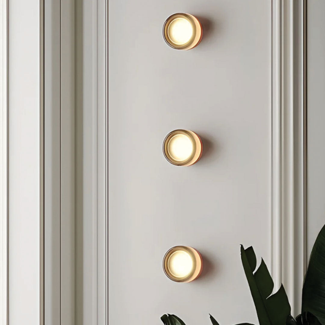 LumiGlow - Strakke moderne wandlamp voor elegante interieurs