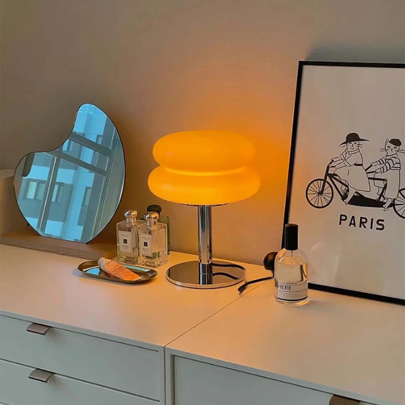 CloudGlow - Retro-geïnspireerde LED-lamp met instelbare lichtintensiteit