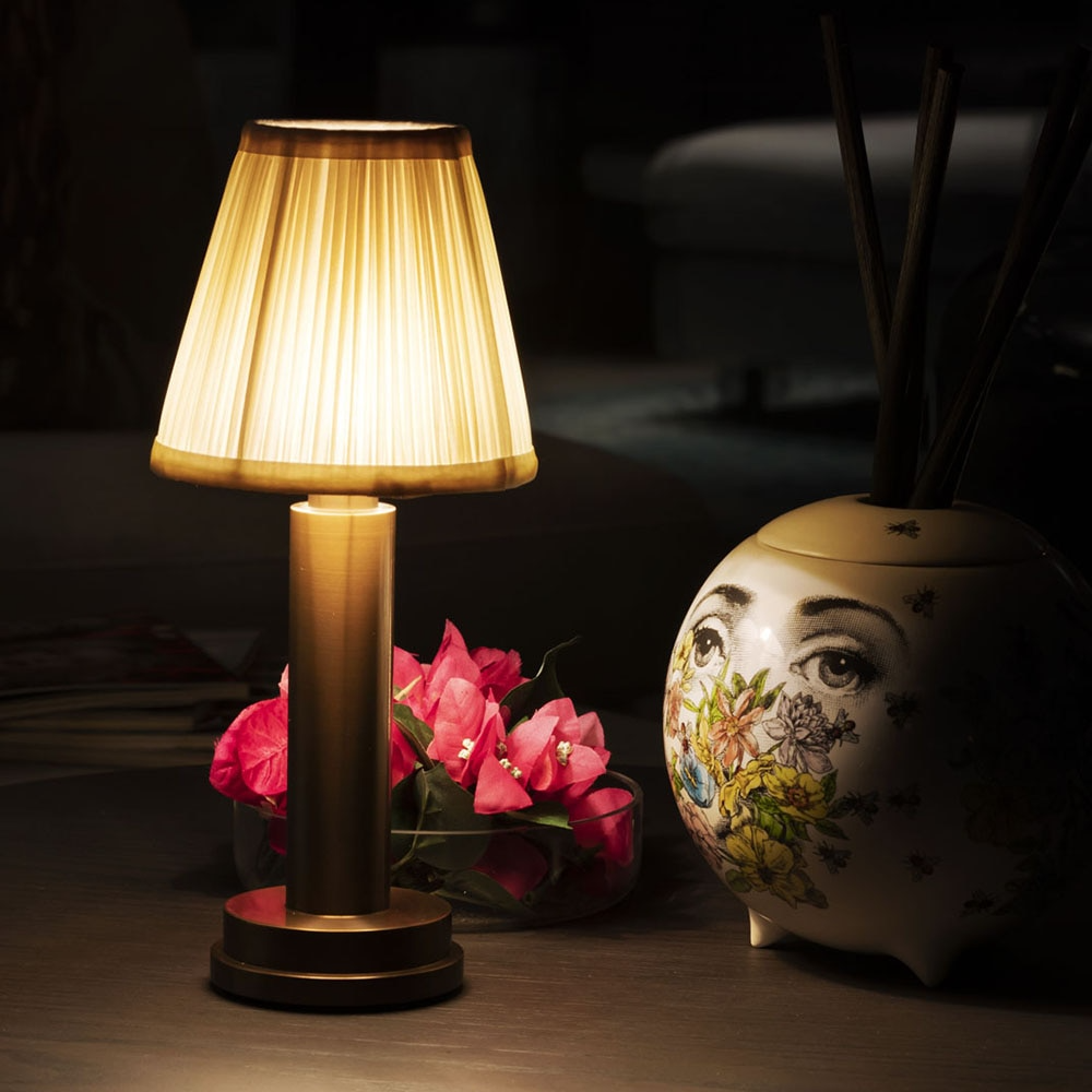 AuraLight - Draadloze LED-lamp voor een elegante ambiance overal