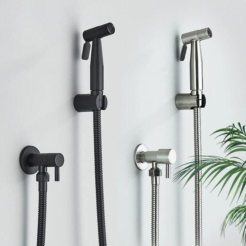AquaEase – Compacte toiletbidetsproeier met nauwkeurige bediening en moderne uitstraling