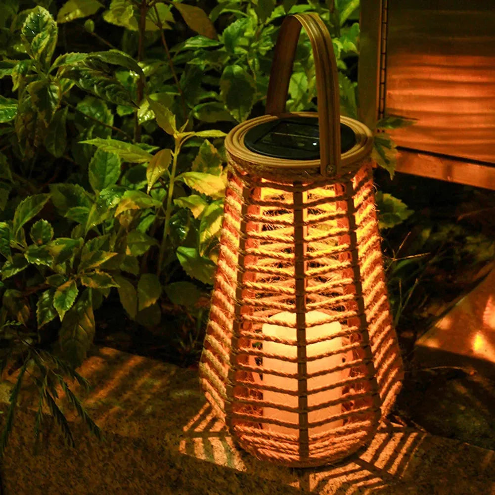 SolarGlow - Lantaarn op zonne-energie voor elegante buitenverlichting en warmte